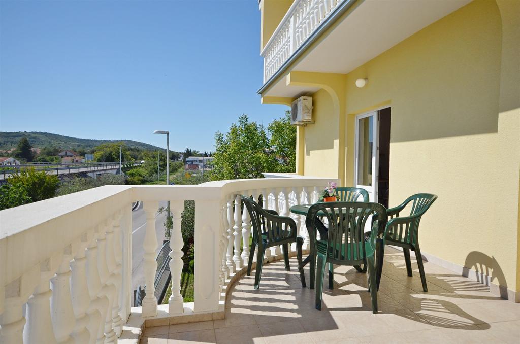 Apartments Sweet Escape Vodice Exterior photo